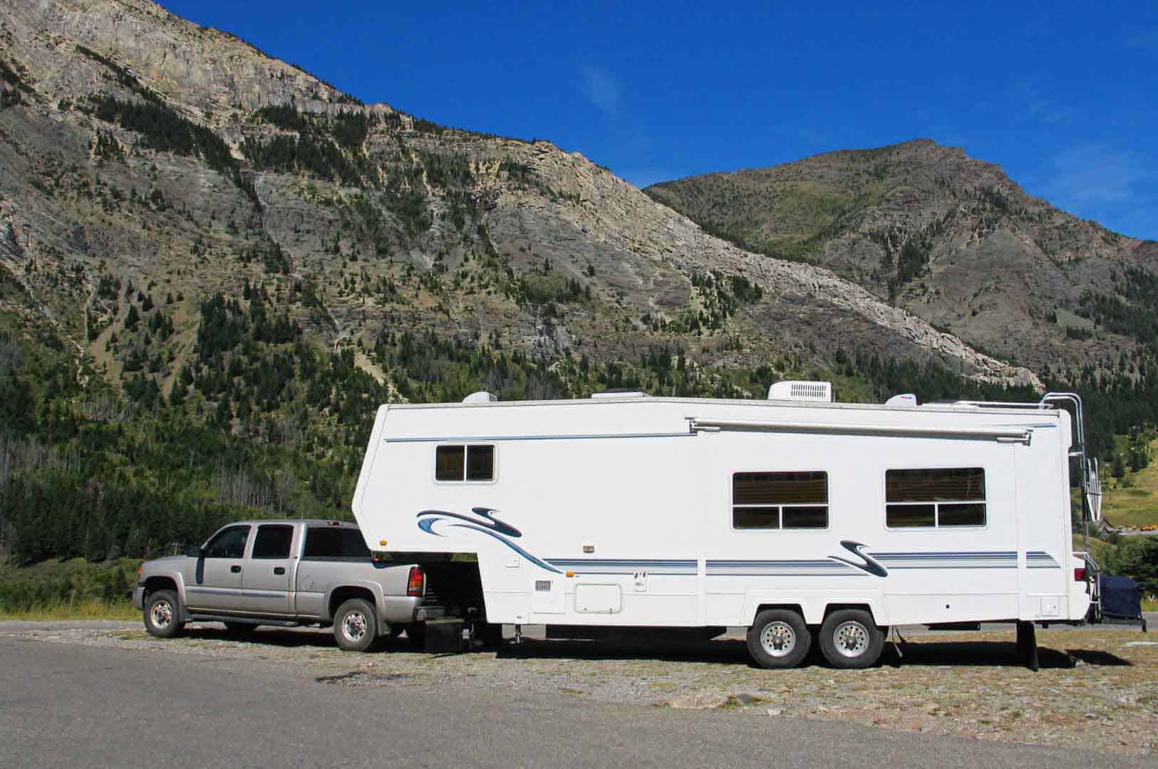 What Is A Fifth Wheel? The Pros & Cons and Interesting Facts